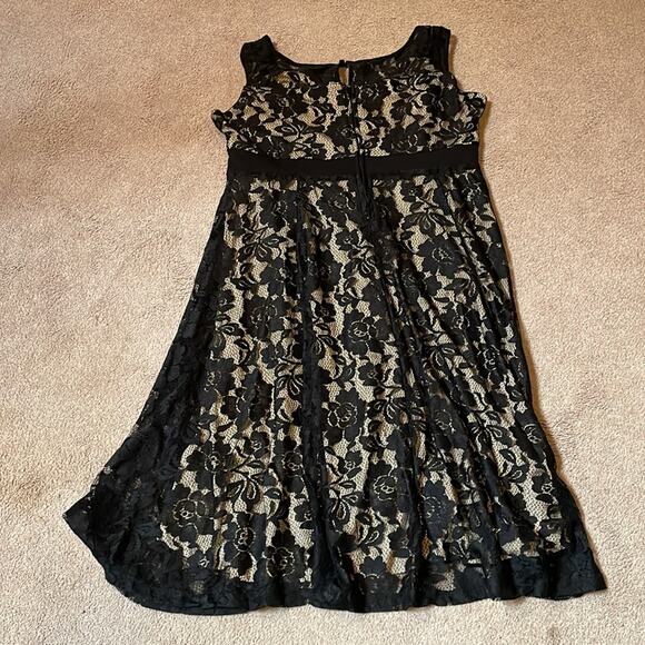 Torrid Black Lace Dress. L - Picture 3 of 4